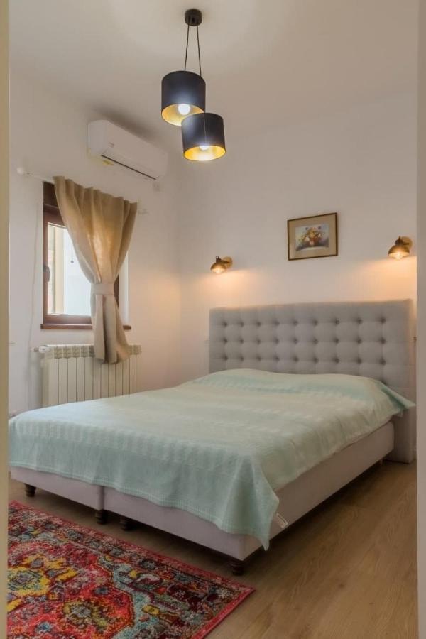 Inova Central Apartment Bucharest Exterior photo